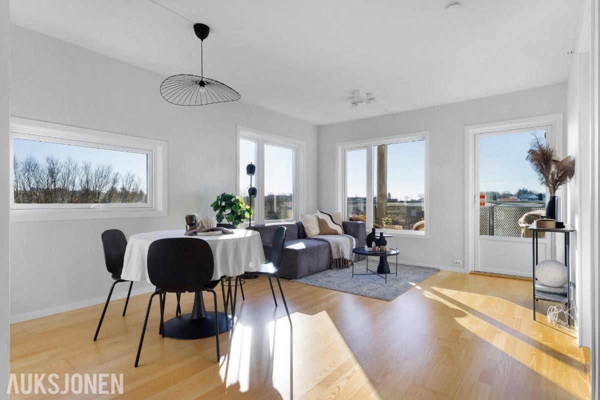 KOMPLETT INTERIØRPAKKE FOR BOLIGSTYLING – SELGES SAMLET